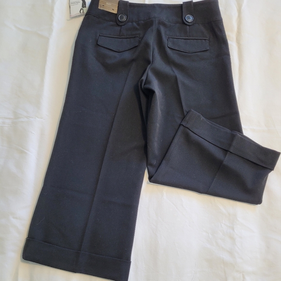 2 for $25 NWT Cropped black pants size 7-8 - Picture 1 of 4
